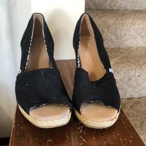 black open toe wedges